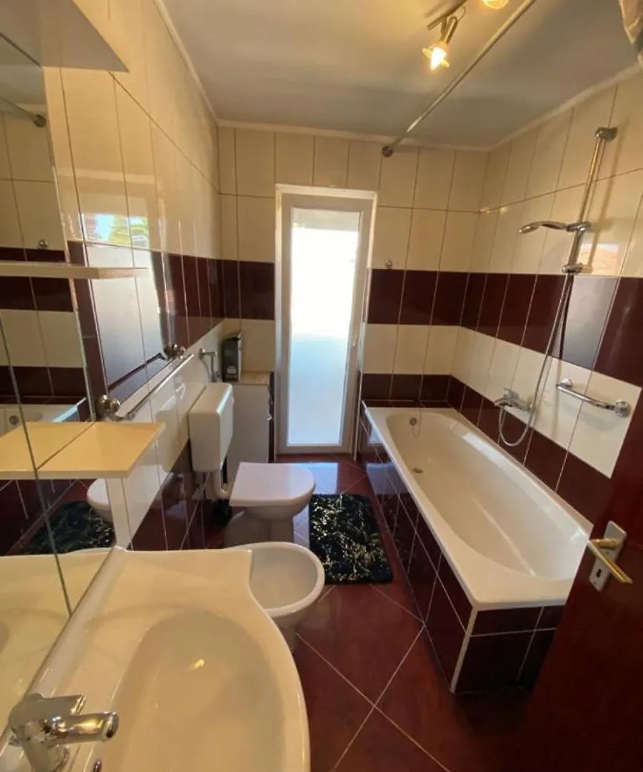 Apartmani Memic 100M Od Mora Porec 0*,