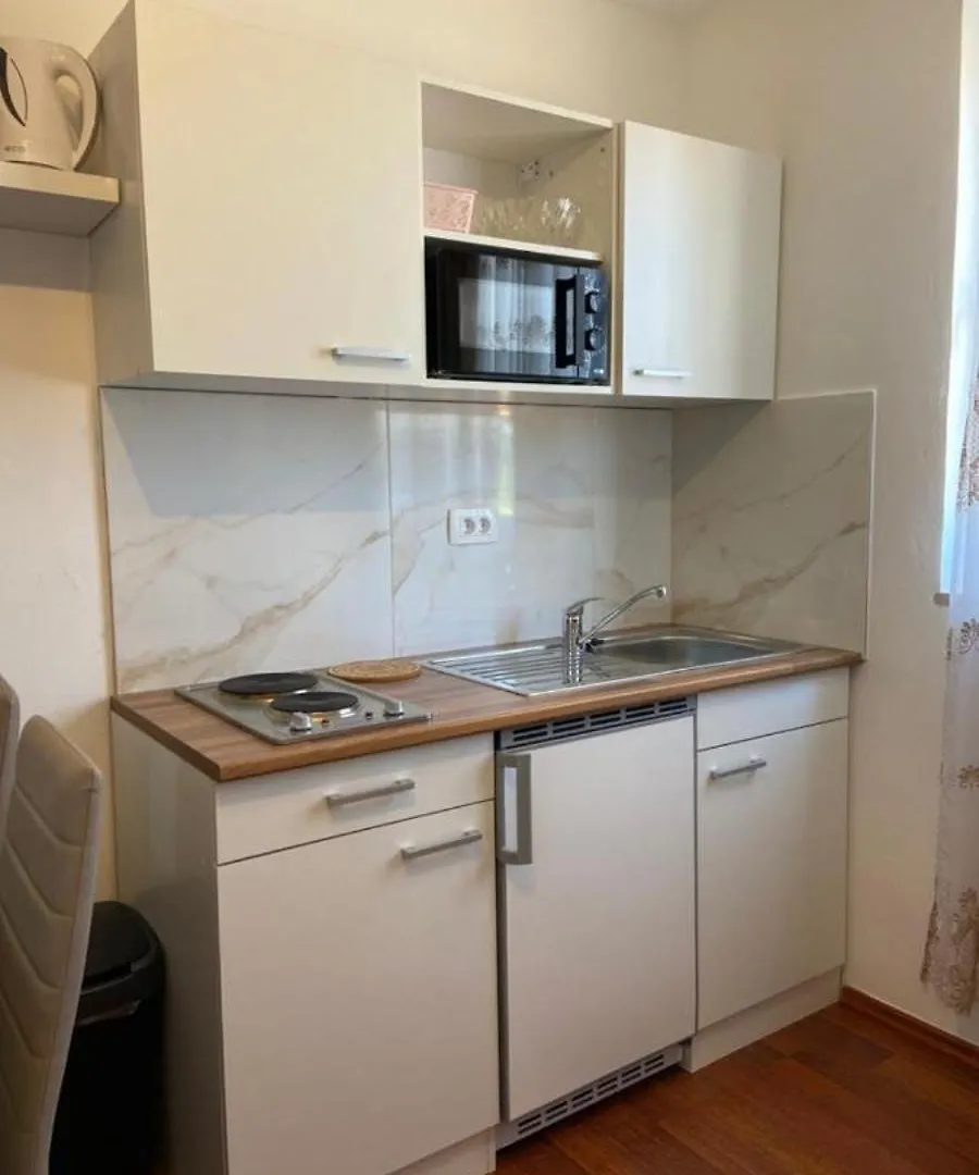 Apartmani Memic 100M Od Mora Porec Croatia