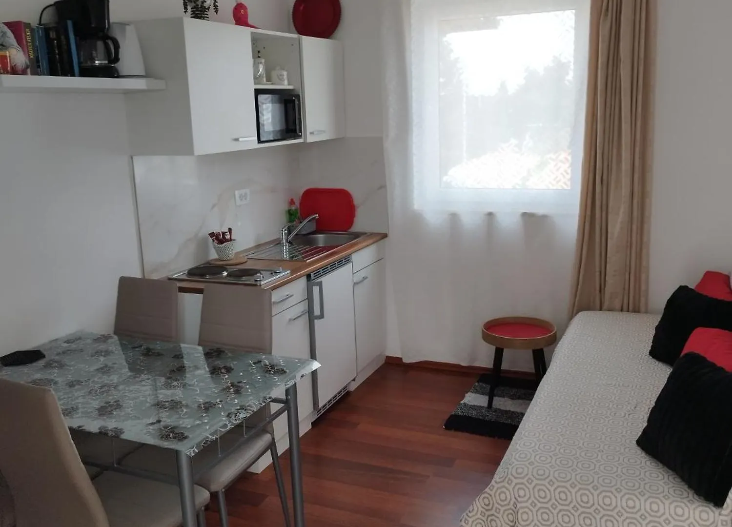 Apartment Apartmani Memic 100M Od Mora Porec Croatia