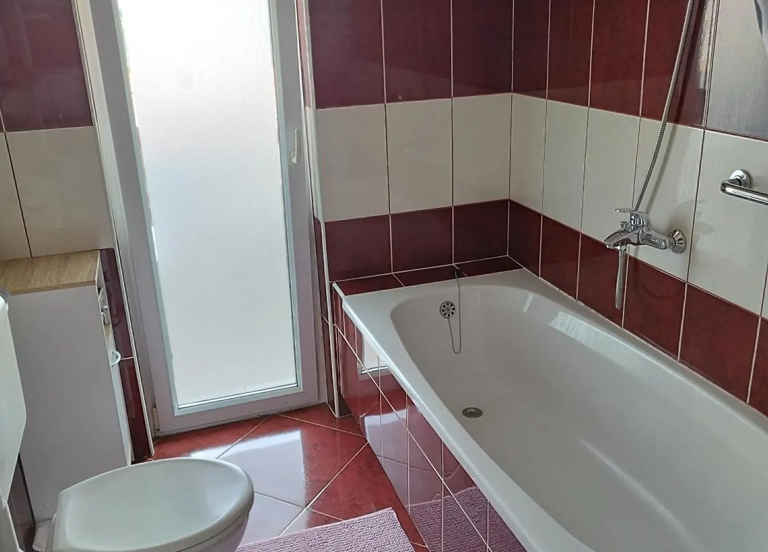 Apartamento Apartmani Memic 100M Od Mora Poreč Croácia