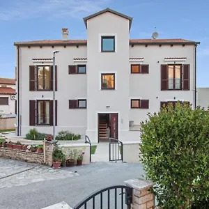 Apartment Alba